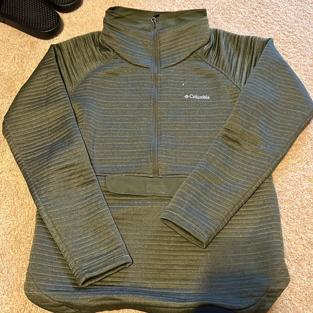 Columbia silk-feel 3/4 zip pullover